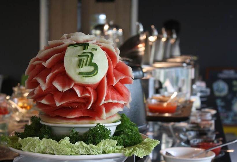 ホテル Zuri Express Jimbaran