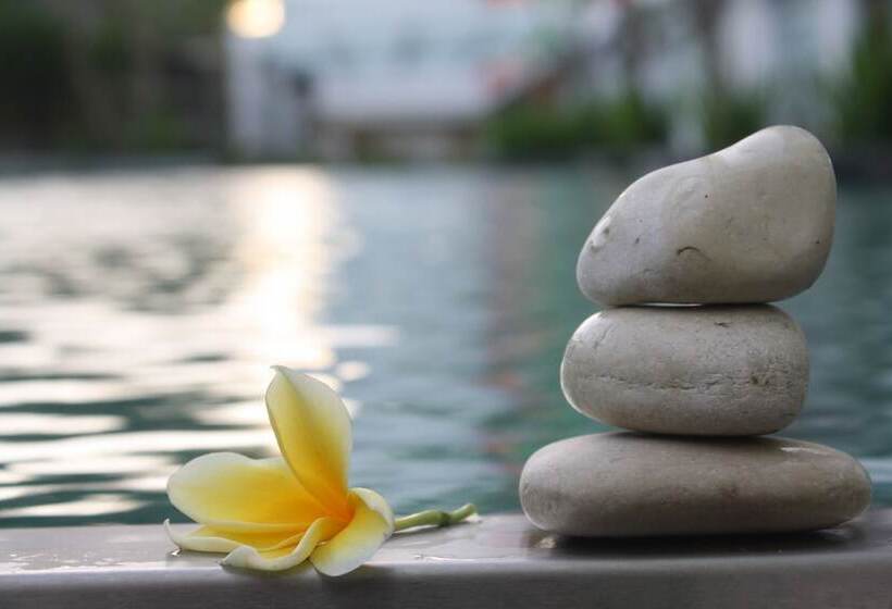 ホテル Zuri Express Jimbaran