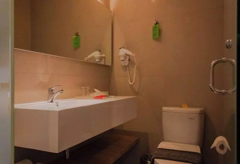 Hotelli Zuri Express Jimbaran