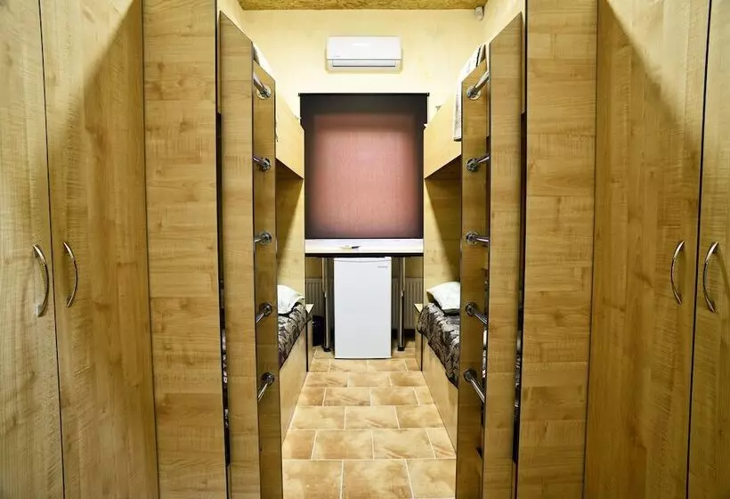 Logovo Hostel