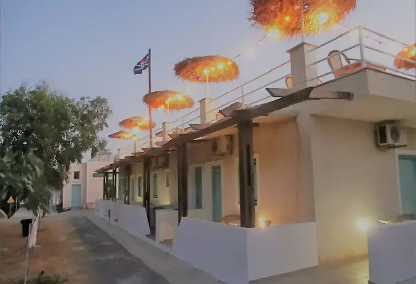 هتل Santorini Camping Rooms