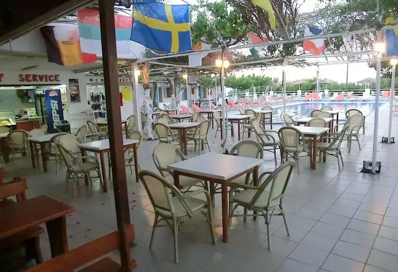 هتل Santorini Camping Rooms