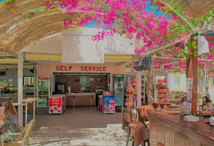 هتل Santorini Camping Rooms