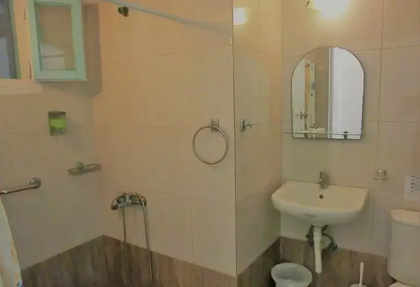 هتل Santorini Camping Rooms