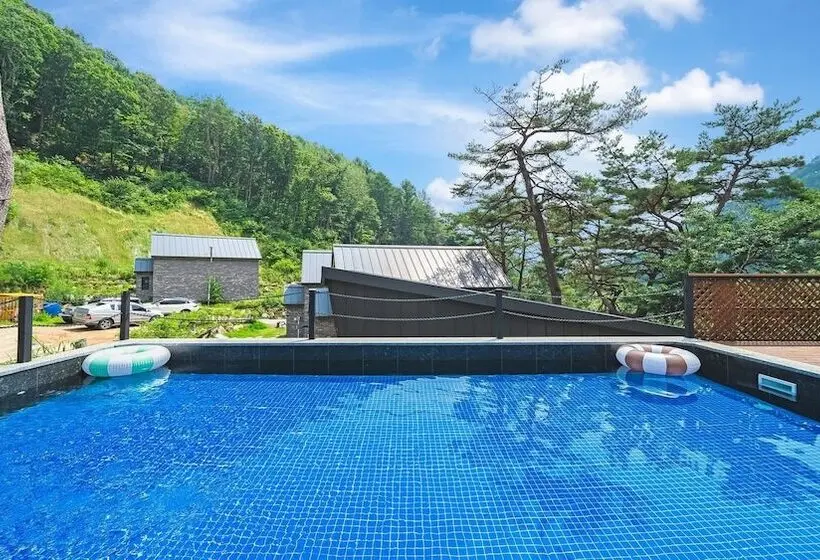 Gapyeong On The Hill Dogchae Pension