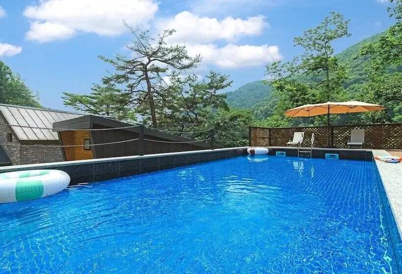 Gapyeong On The Hill Dogchae Pension