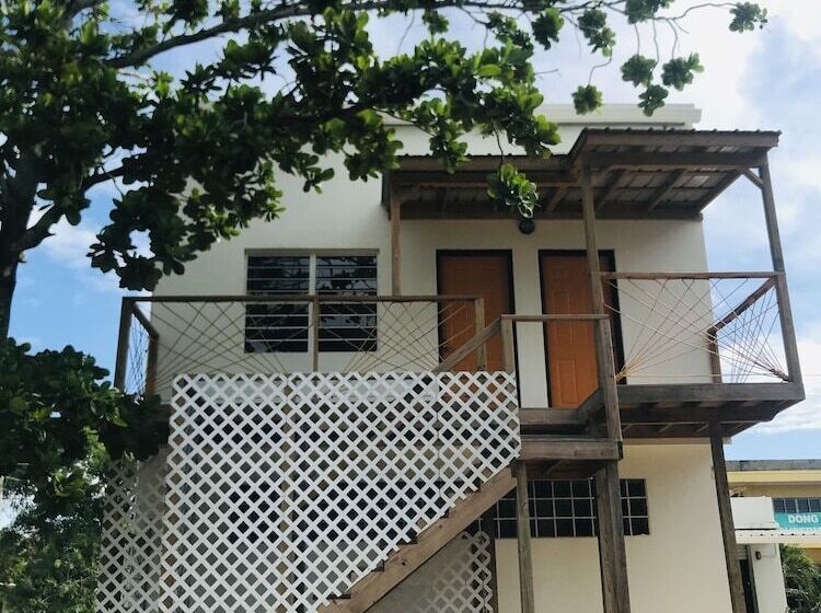 Crash Pad Adventure Hostel