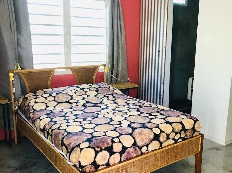 Crash Pad Adventure Hostel