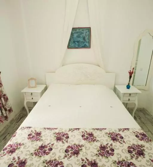 Hotelli Aişem By Hire