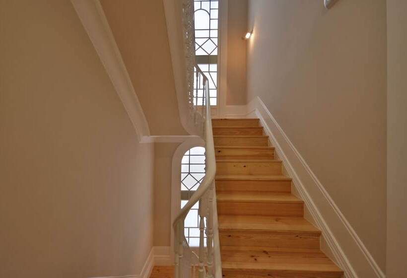 هتل Porto Charming