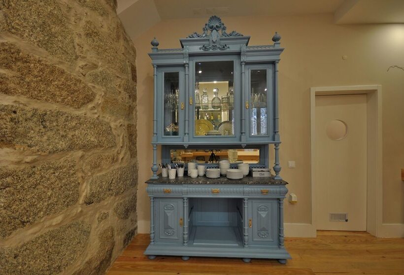 هتل Porto Charming