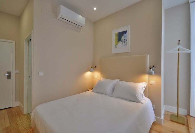 هتل Porto Charming