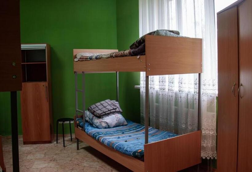 هاستل Arcobaleno Home