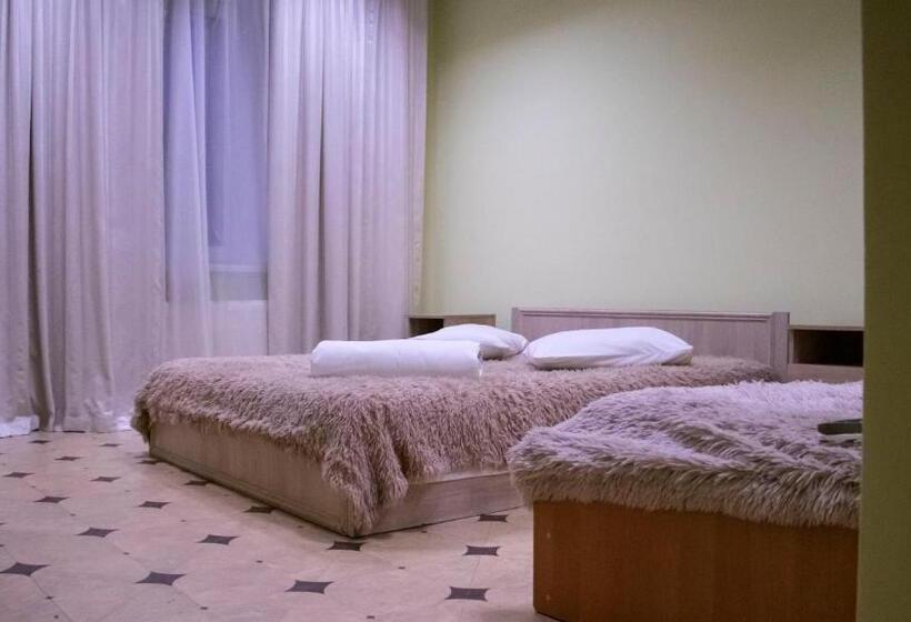 هاستل Arcobaleno Home