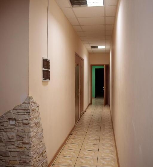 هاستل Arcobaleno Home