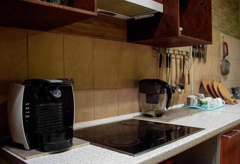 هاستل Arcobaleno Home