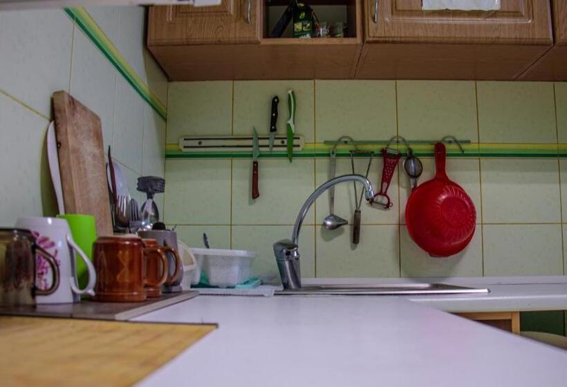 هاستل Arcobaleno Home