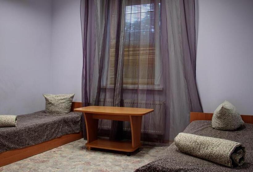 هاستل Arcobaleno Home