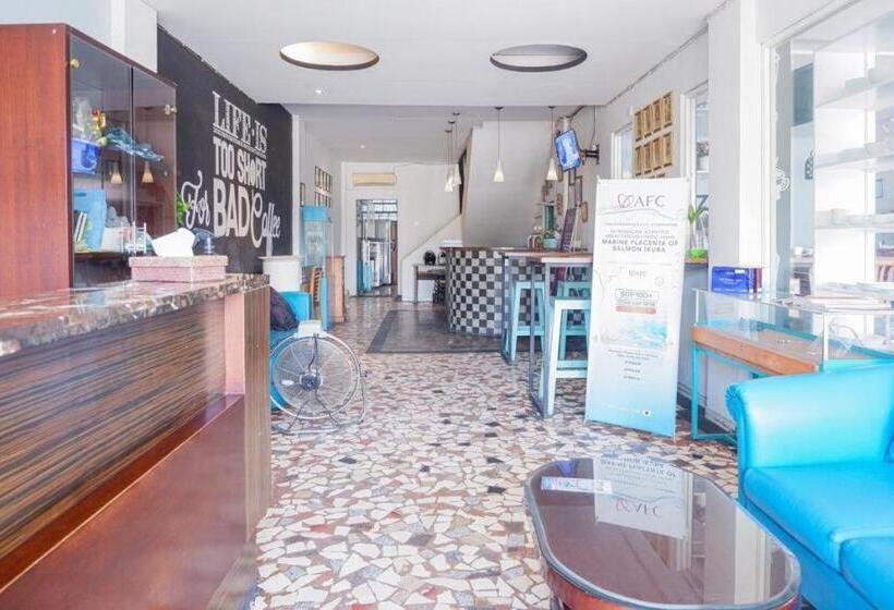 تختخواب و صبحانه Reddoorz Near Rsud Kota Mataram