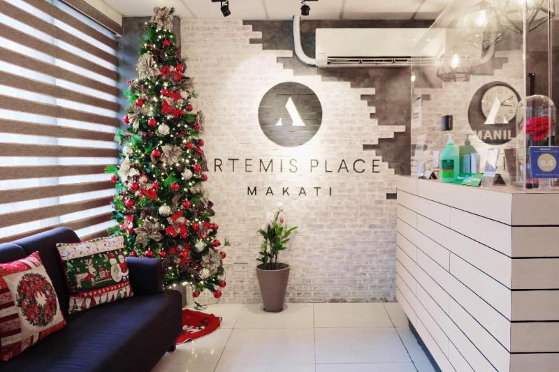 בית מלון כפרי Artemis Place Makati