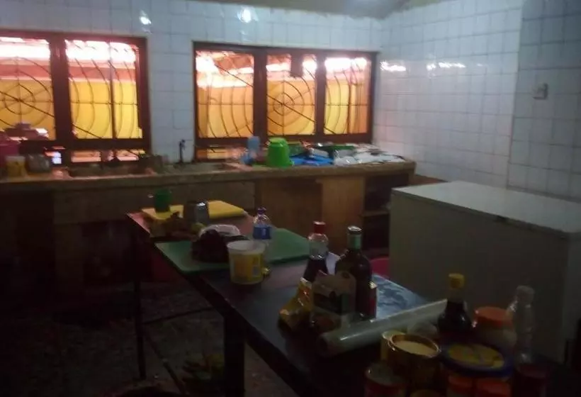 هتل Country Inn Masindi