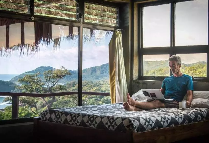 Hotelli Hush Maderas