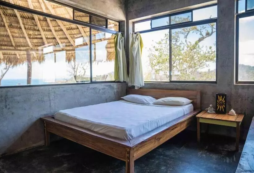 Hotelli Hush Maderas