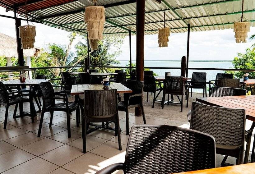 호텔 Pancho Villas Bacalar