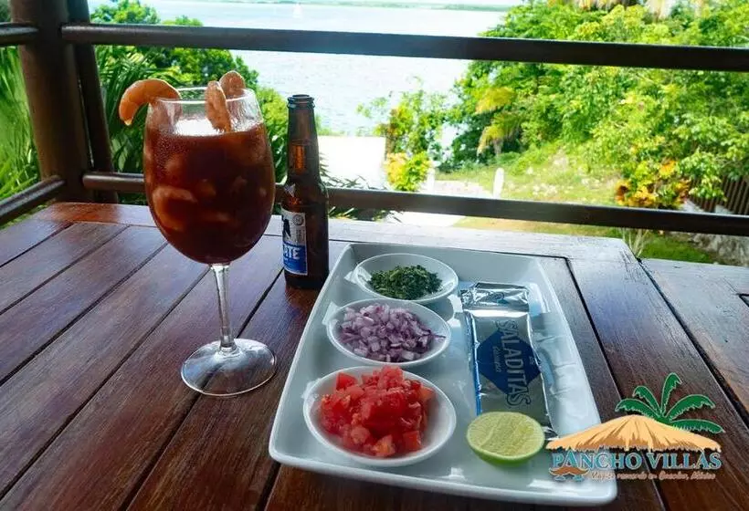 Hotelli Pancho Villas Bacalar