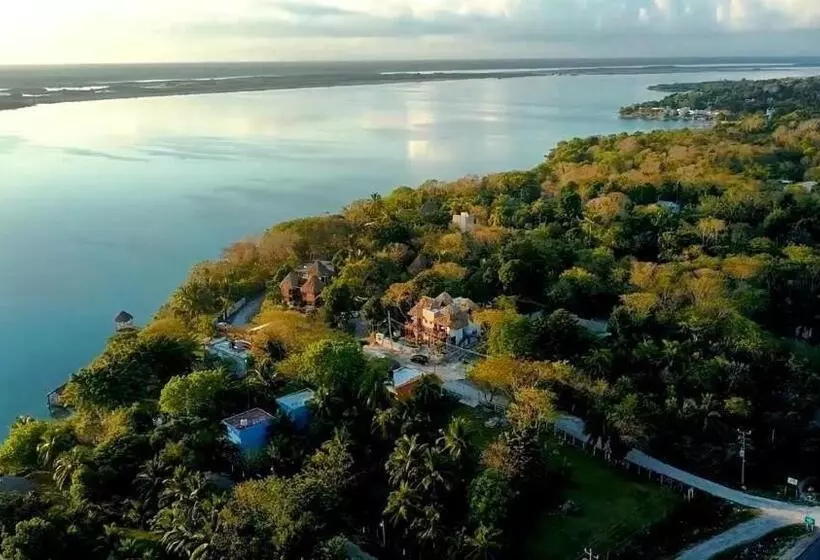 Hotelli Pancho Villas Bacalar