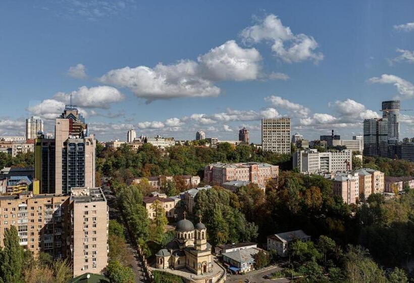 Sky Loft Hotel Kyiv By Rixwell International