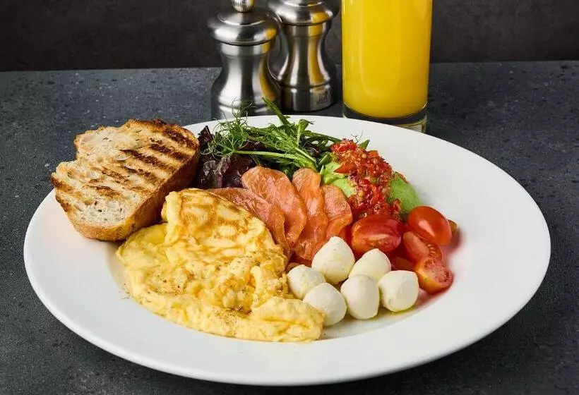 Sky Loft Hotel Kyiv By Rixwell International