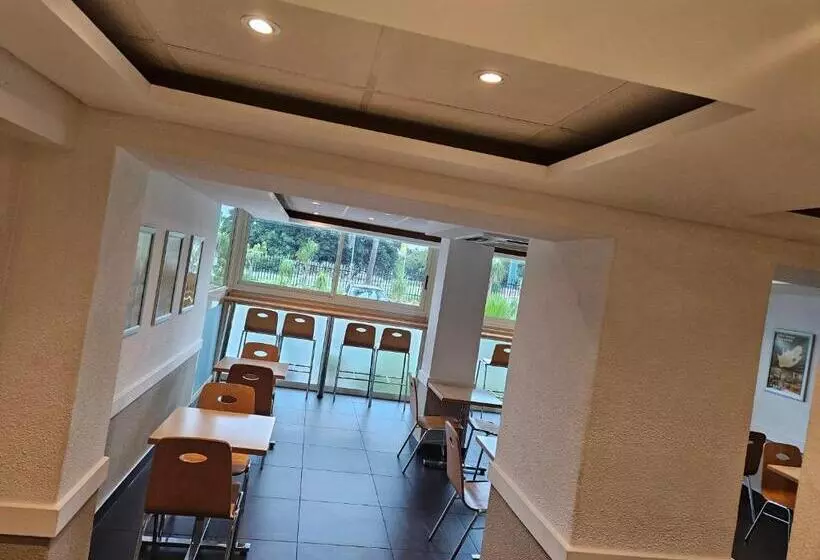 ホテル Sun1 Nelspruit