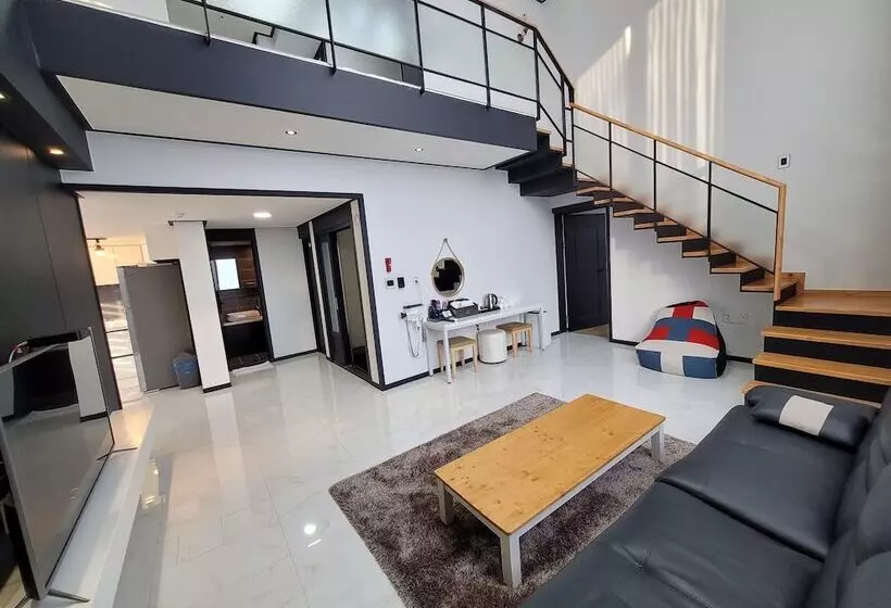 ホテル Yeosu Thestay Hostel