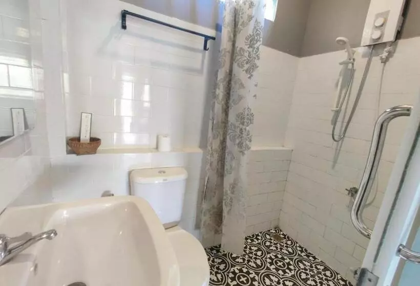 استراحتگاه Sanssouci Kep