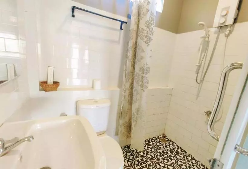 استراحتگاه Sanssouci Kep