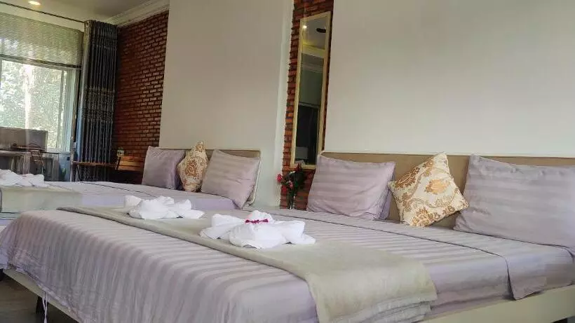 استراحتگاه Sanssouci Kep