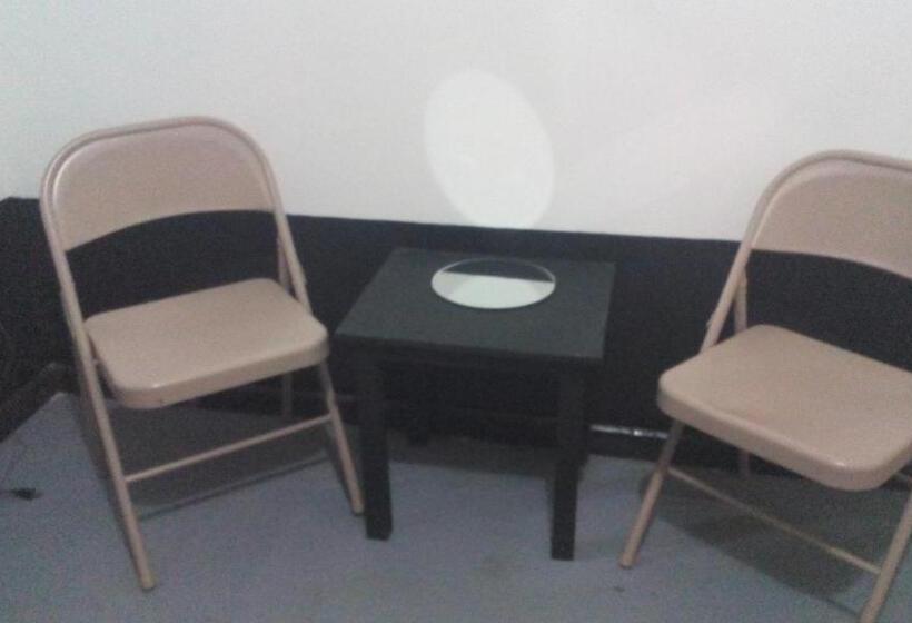 هاستل Drifters@one Mile