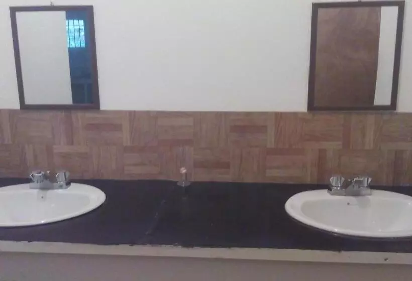 هاستل Drifters@one Mile