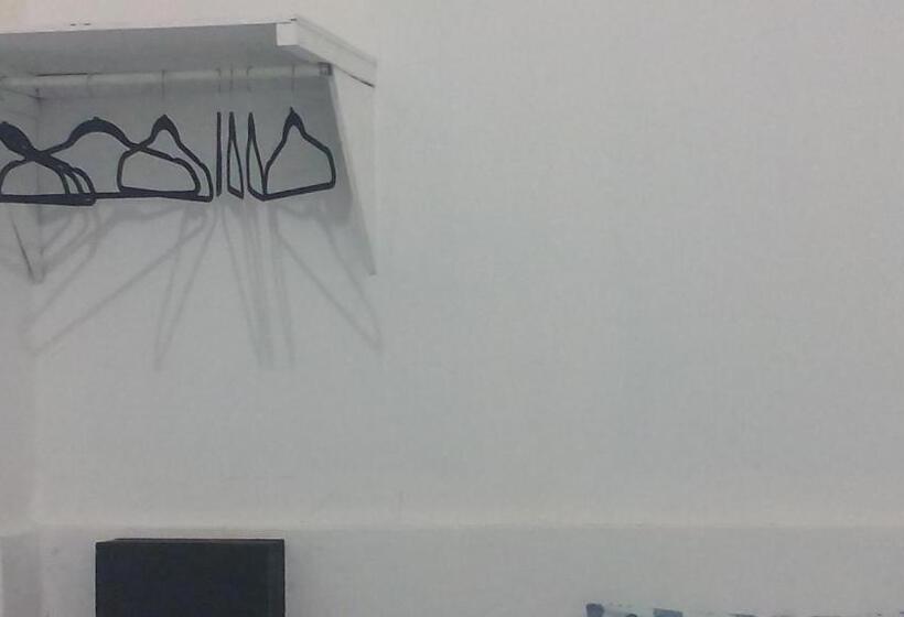 هاستل Drifters@one Mile