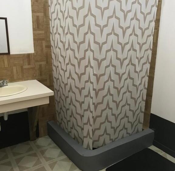 هاستل Drifters@one Mile