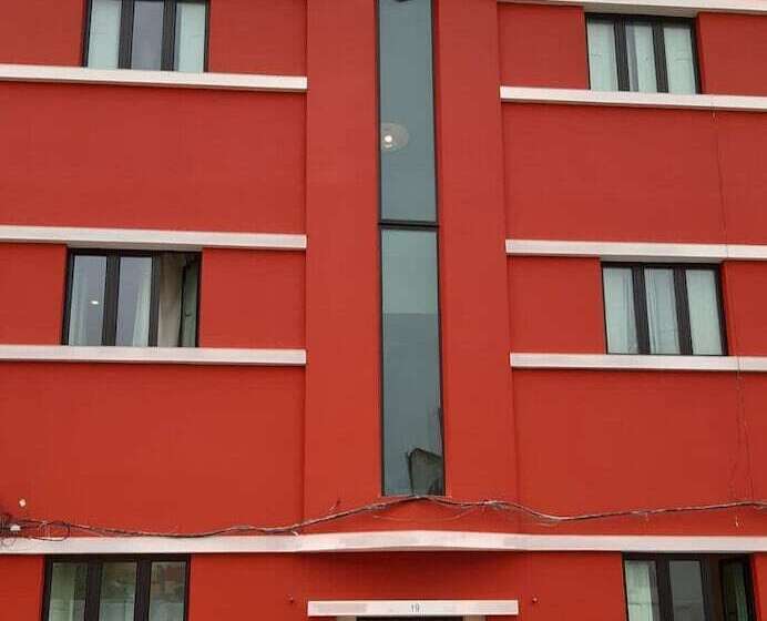 هاستل The Bridge