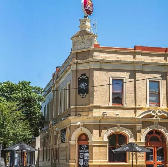 Nocleg ze śniadaniem Clocktower Suites