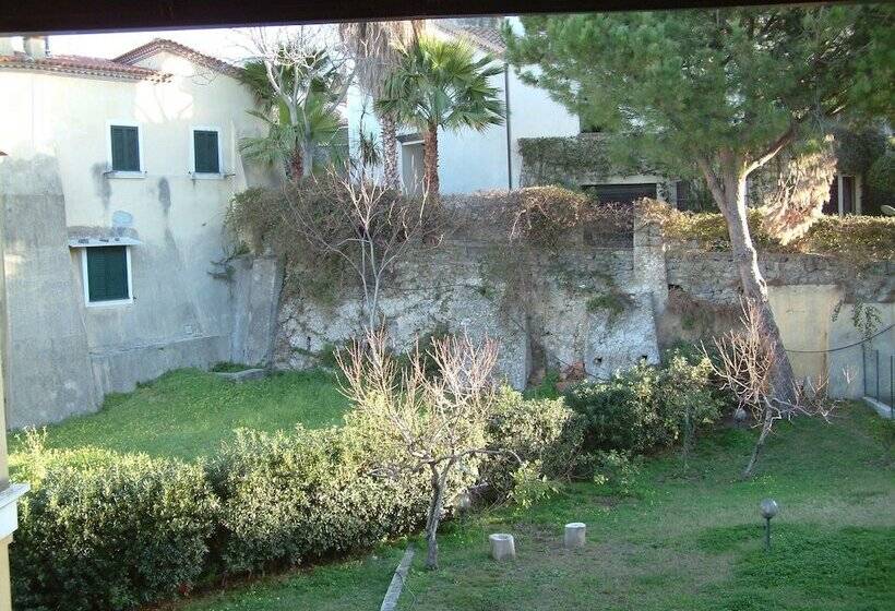 Bed and Breakfast La Dimora Del Borgo