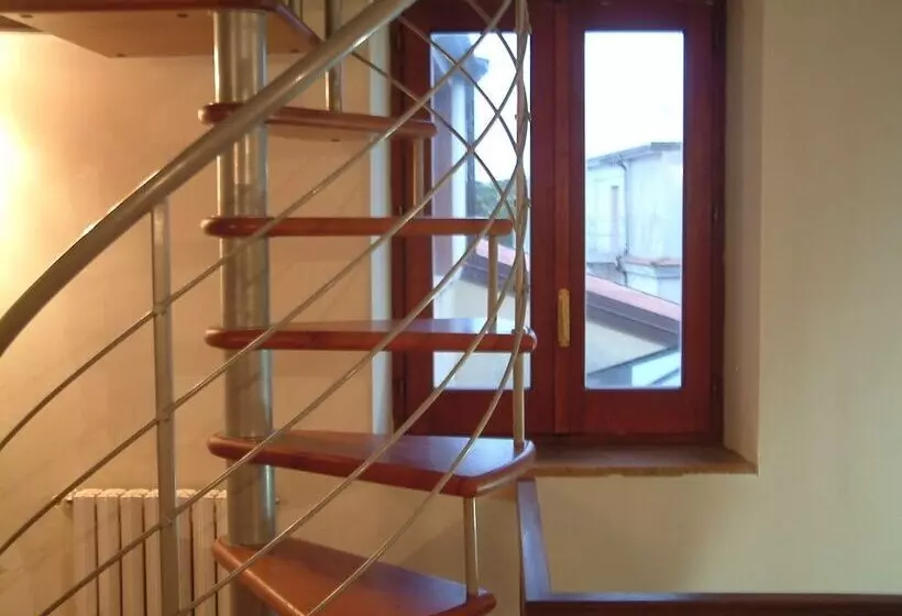Aamiaismajoitus (B&B) La Dimora Del Borgo