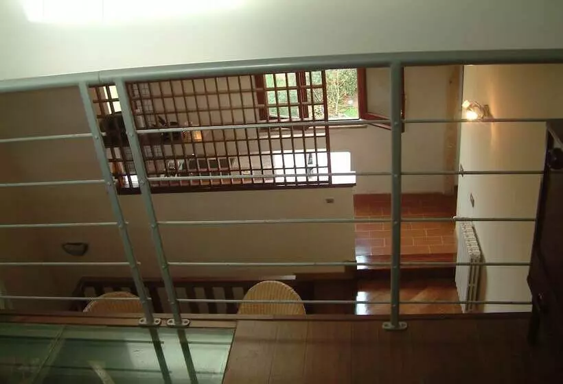 Aamiaismajoitus (B&B) La Dimora Del Borgo