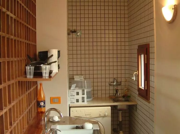 Aamiaismajoitus (B&B) La Dimora Del Borgo