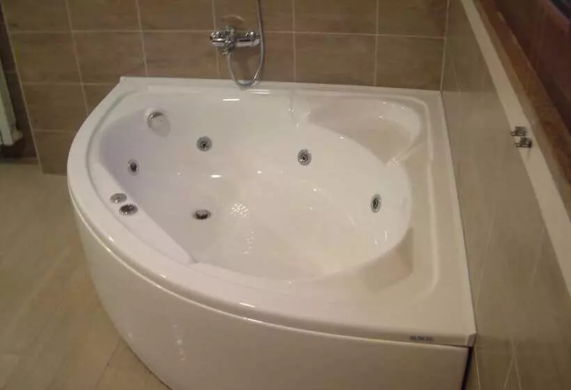 Aamiaismajoitus (B&B) La Dimora Del Borgo