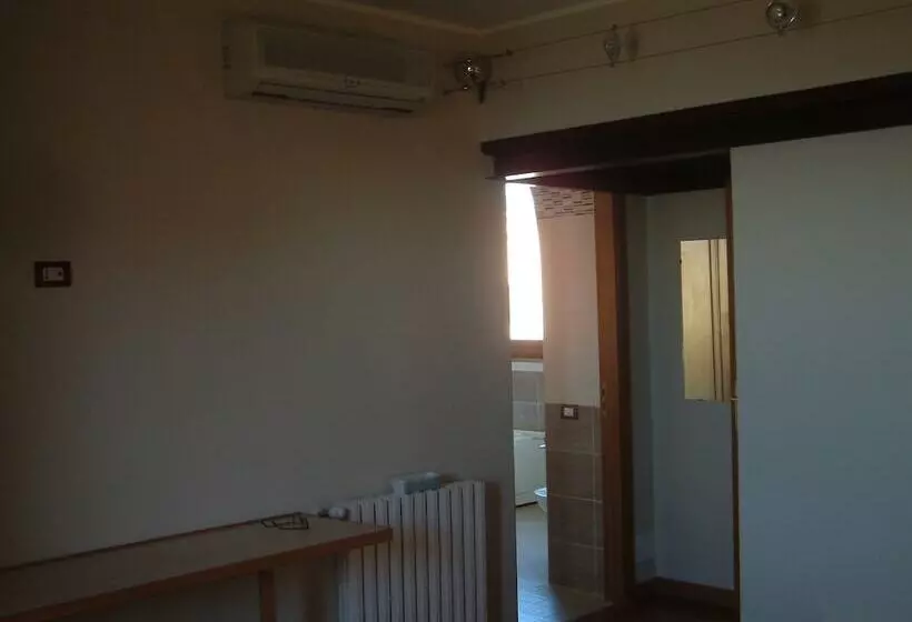Aamiaismajoitus (B&B) La Dimora Del Borgo