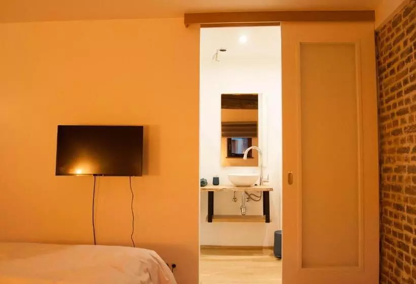 تختخواب و صبحانه La Grange De Liège 3 Chambres By Finenest